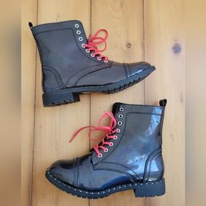 H2K Womens Dr Marten Style Combat Boots Lace Up Black Red 7